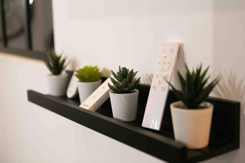 Loft De Courcaille - Balneo - Free Parking - Wifi Apartment Orleans Bagian luar foto