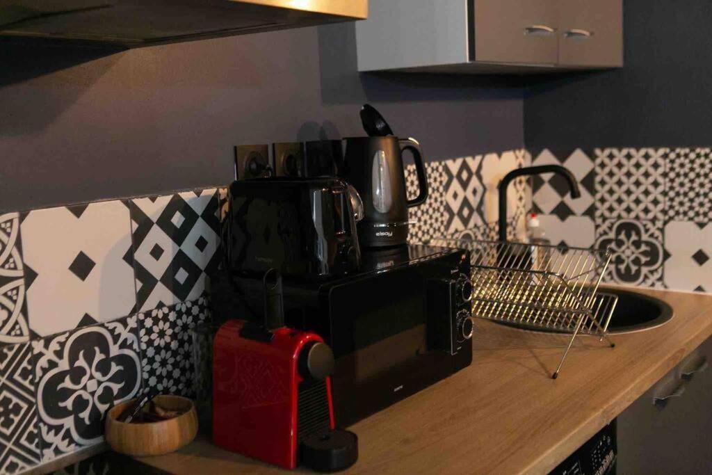 Loft De Courcaille - Balneo - Free Parking - Wifi Apartment Orleans Bagian luar foto